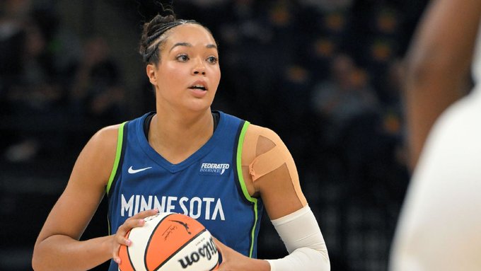 wnba playoffs 2025 how many teams