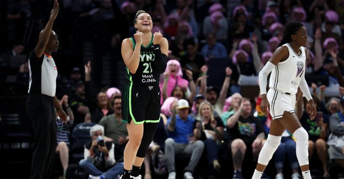 wnba playoffs 2025 how many teams