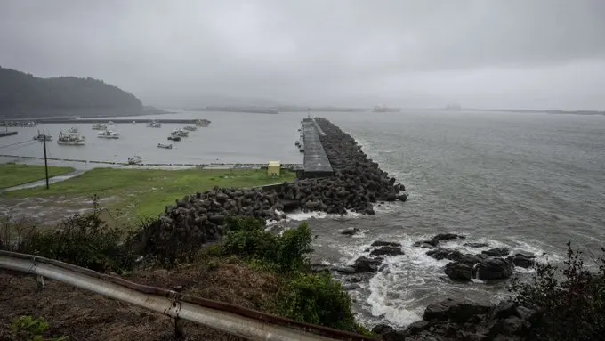 japan earthquake today tsunami warning