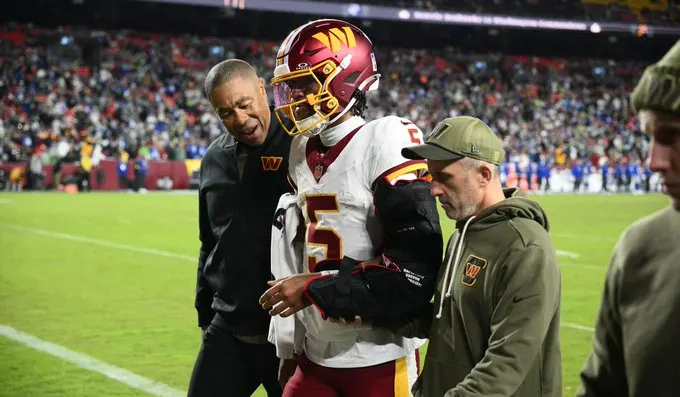 Jayden Daniels Arm Injury